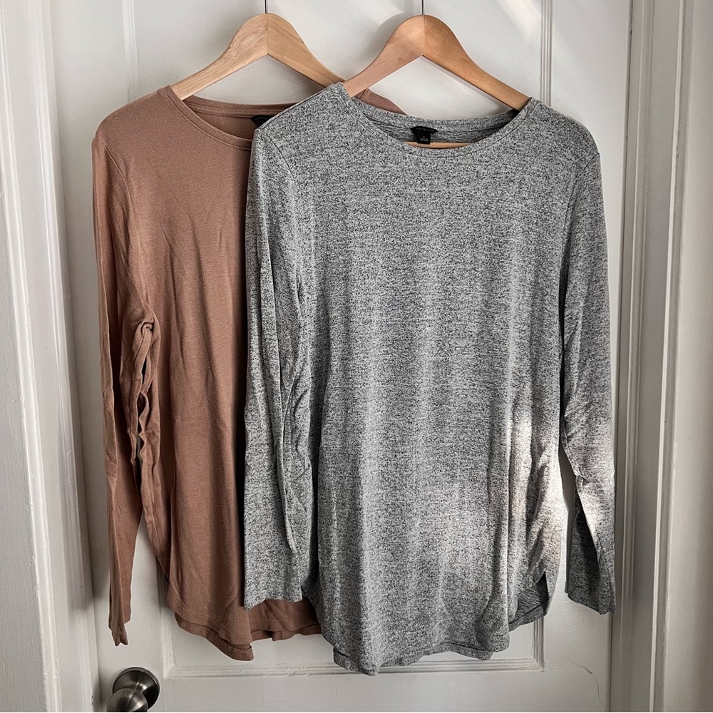 Ann Taylor 🌟 Set of 2 Tops